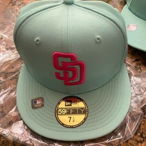 New era 59Fifty. SD Padres fitted baseball hat New